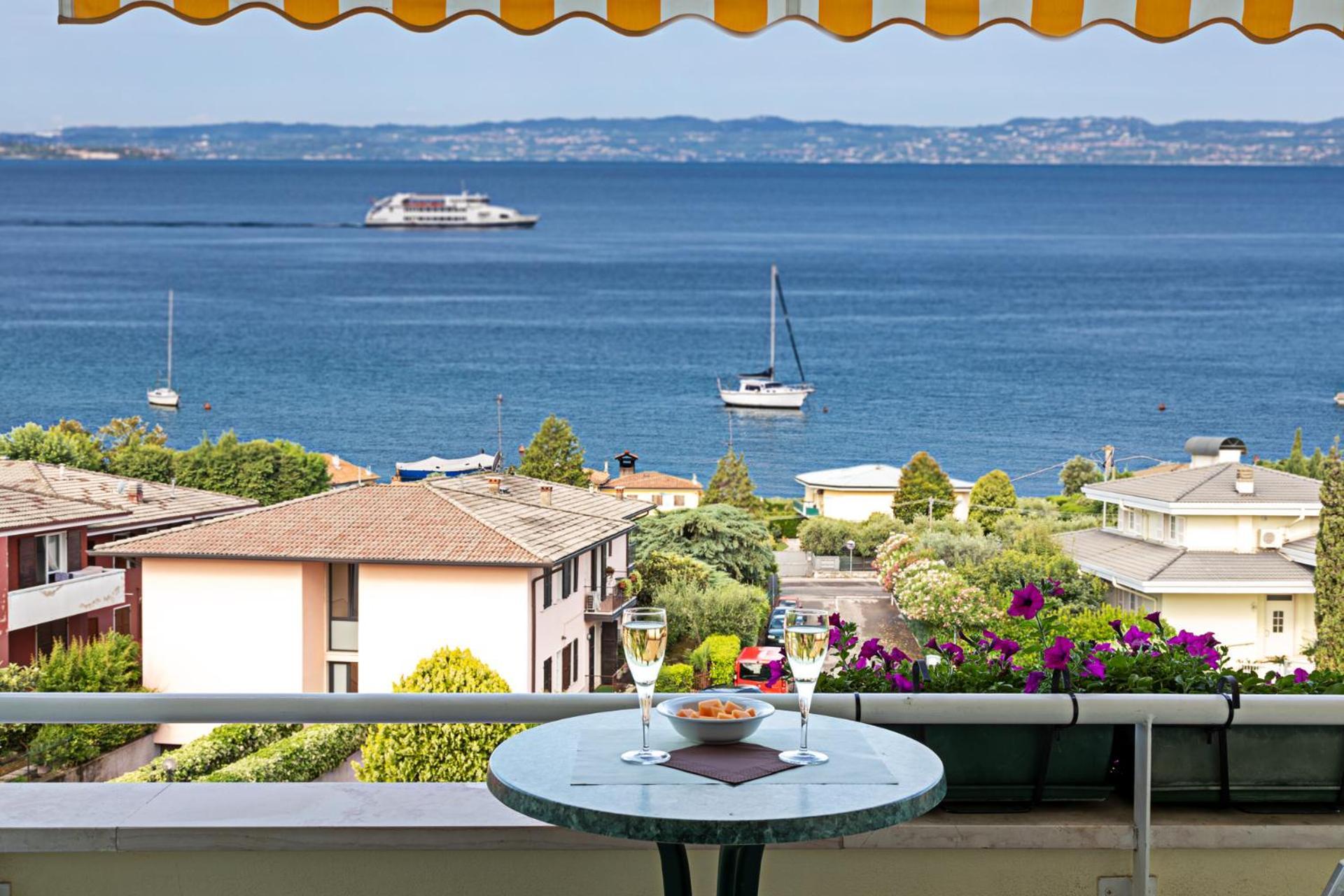 Hotel Gardenia & Villa Charme Adults Friendly 4Star Service バルドリーノ エクステリア 写真